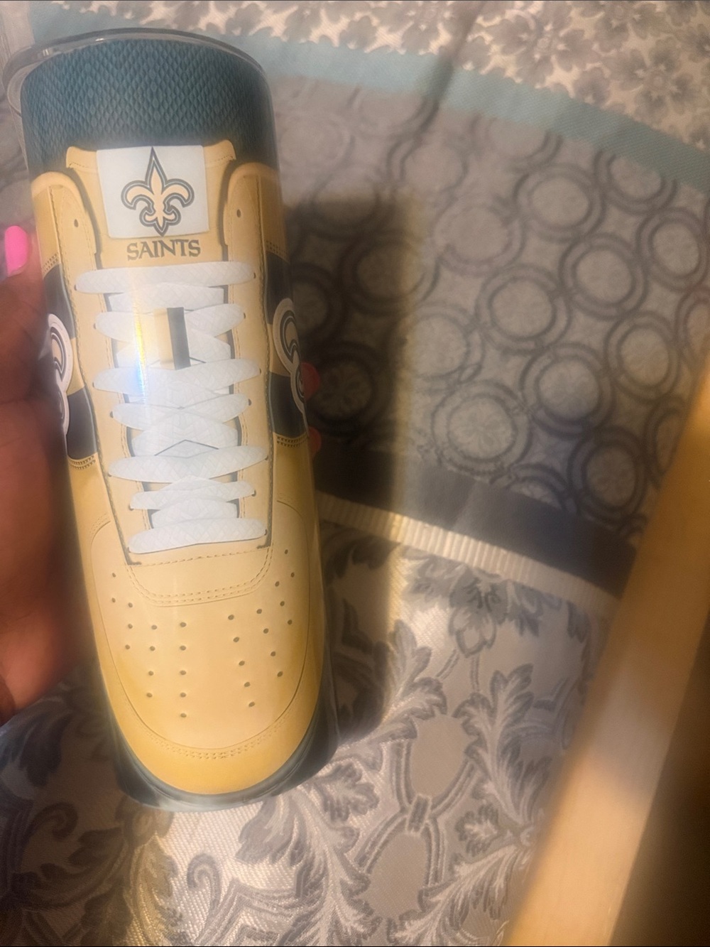 New Orleans Yellow Sneaker Tumbler - Team Logo NEVER Used - Picture 3 of 4